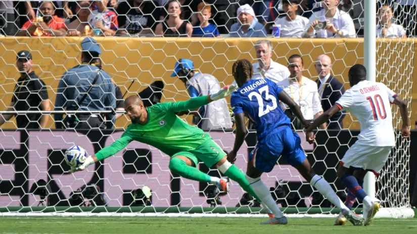 Robert Sančez (Čelsi) i Usman Dembele (PSŽ)